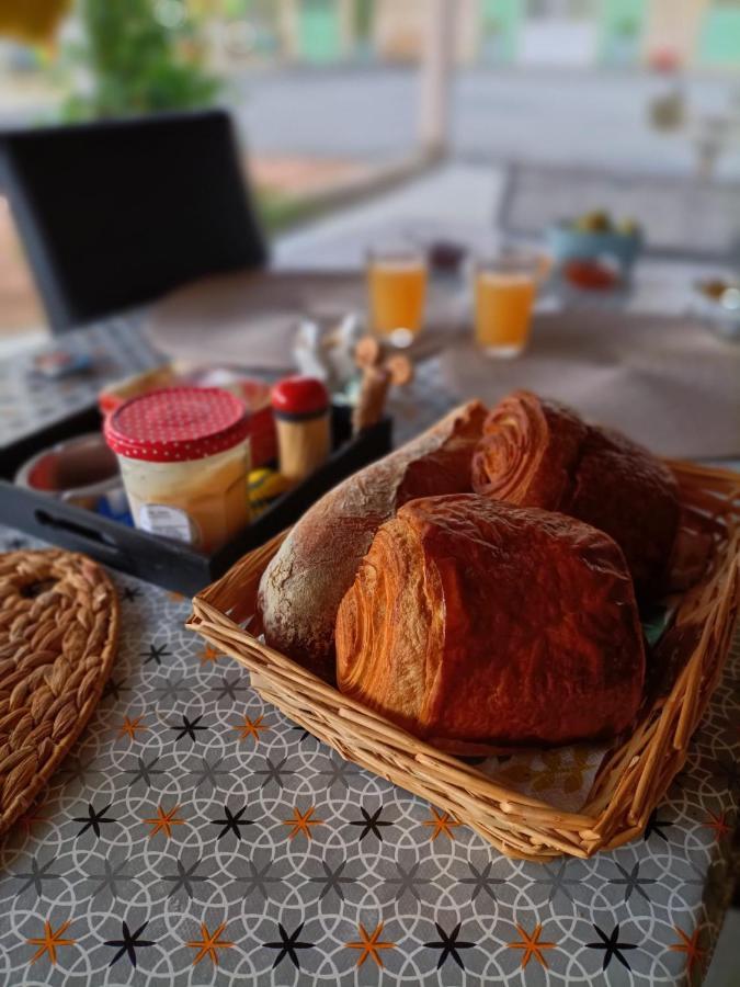 La Grenouille Amoureuse Bed & Breakfast